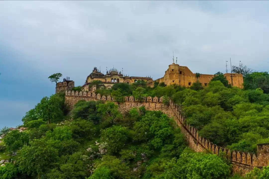 Alwar Fort - Heritage
